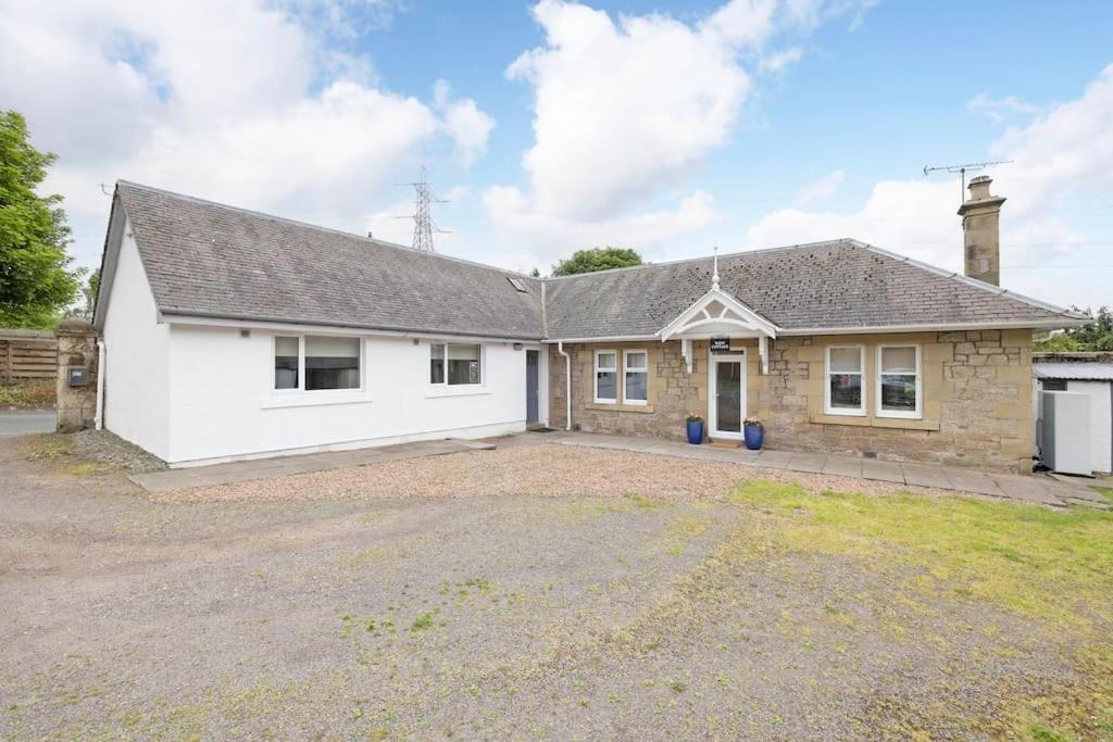 Two Bedroom Country Cottage With Parking Musselburgh Exterior photo